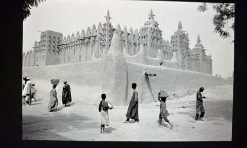 Exploring Mansa Musa’s Rule through Griot Storytelling (6-8)